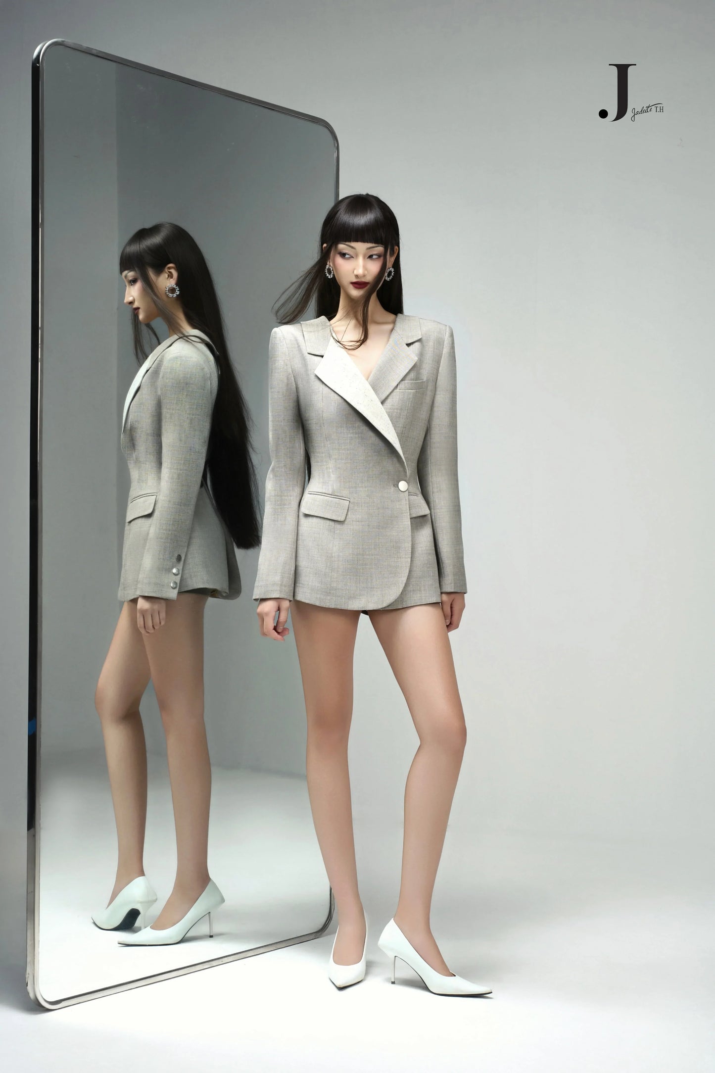 2-side Beige Vest & Ash Grey Short-Skirt