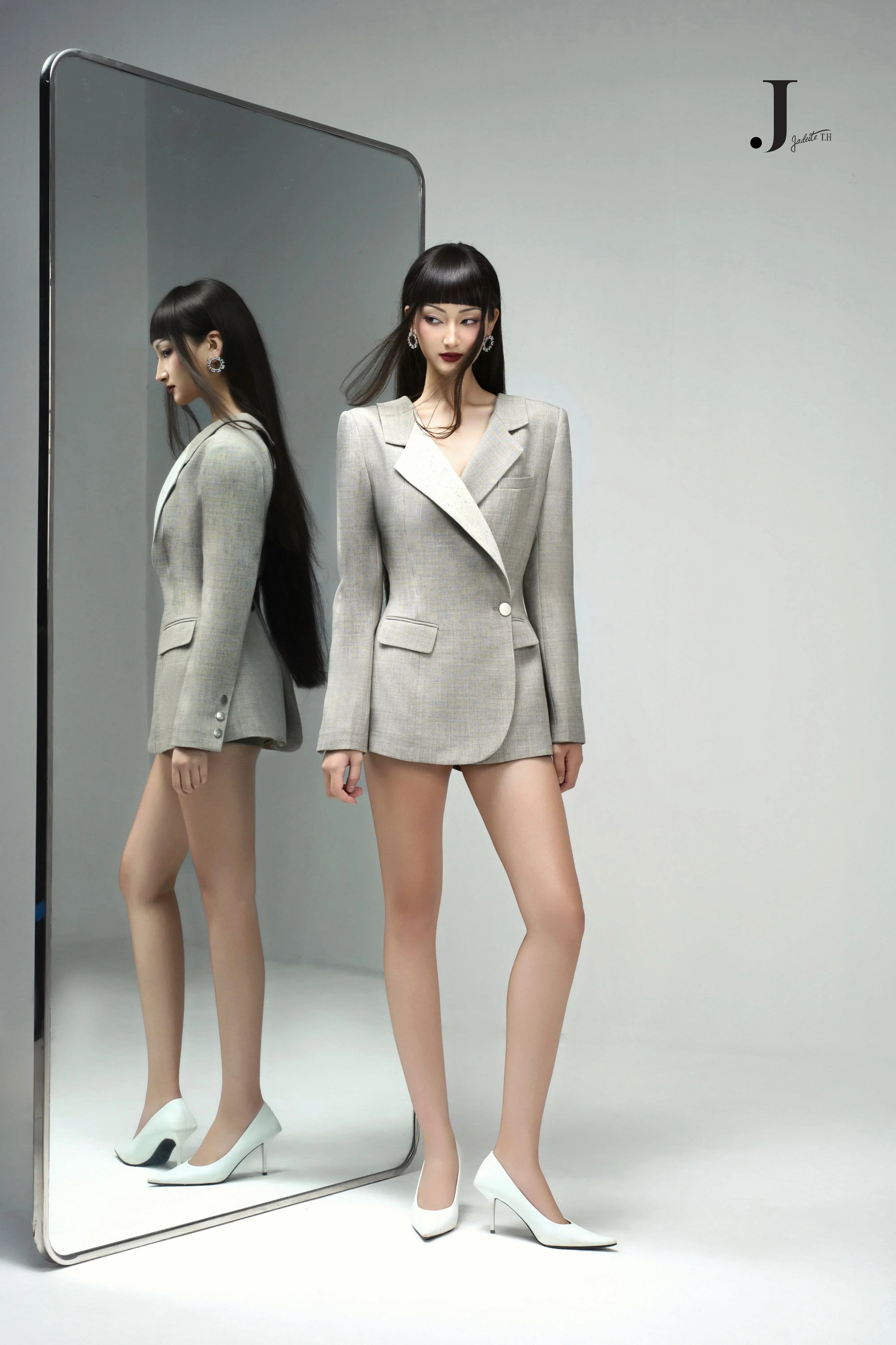 2-side Beige Vest & Ash Grey Short-Skirt